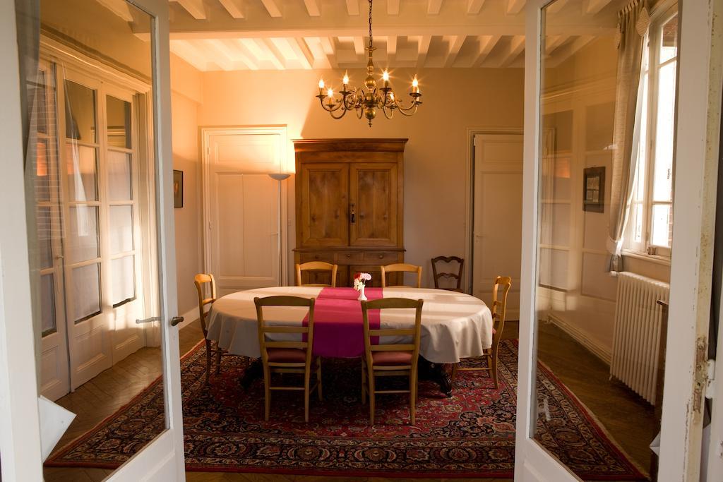 Le Manoir de Crisolles Bed & Breakfast Eksteriør bilde